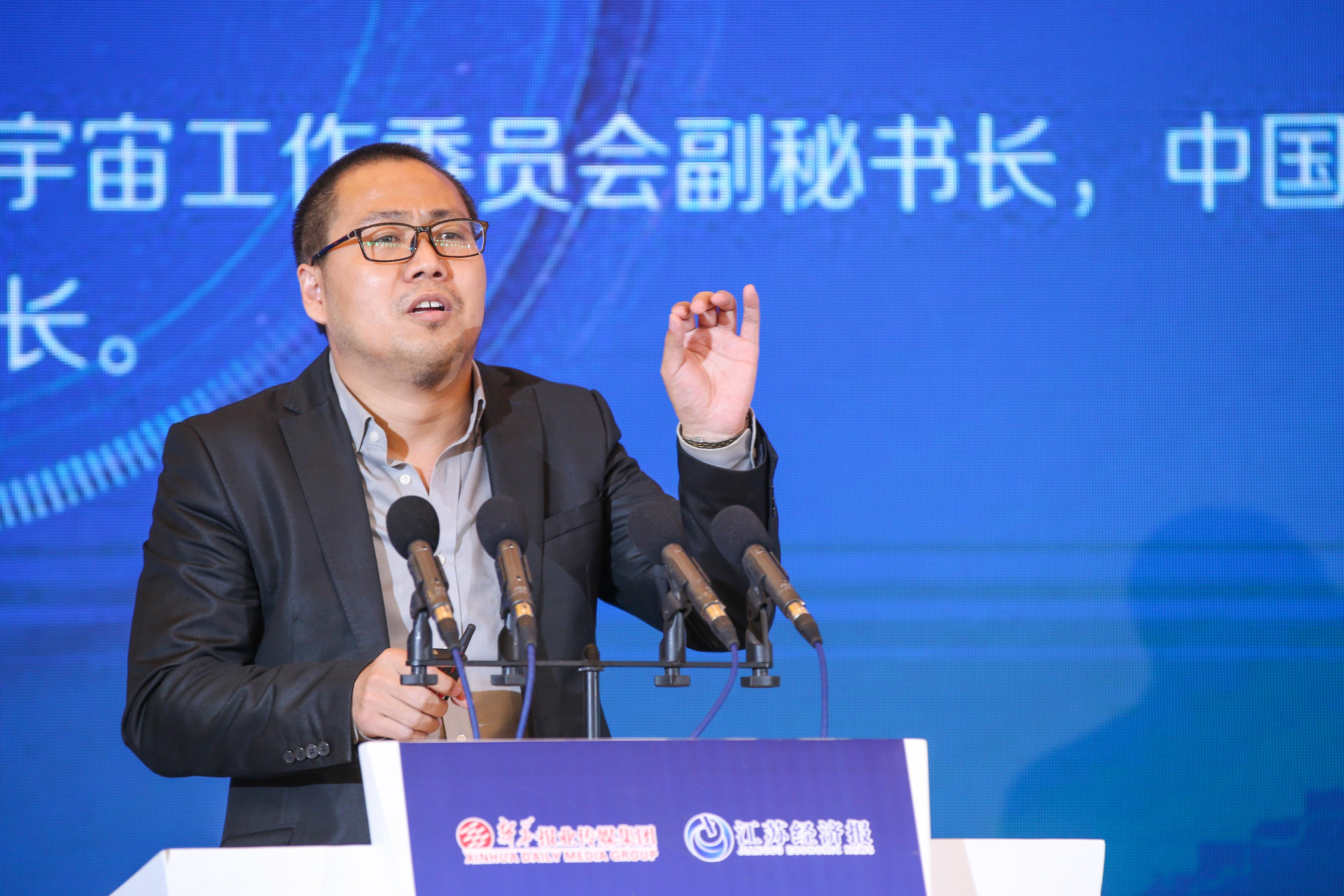 王巍与区块链，探索数字未来的先驱者