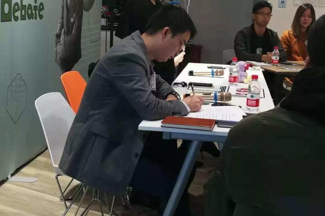区块链数据层，构建信任与价值的基石
