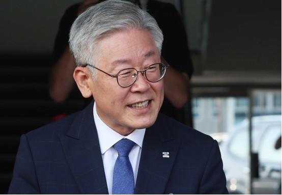韩国总统候选人李在明承诺批准比特币ETF，引领数字货币新风潮